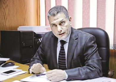 قدرى السعيد المدير التنفيذى للجنة الفيروسات تصوير هبة الخولى